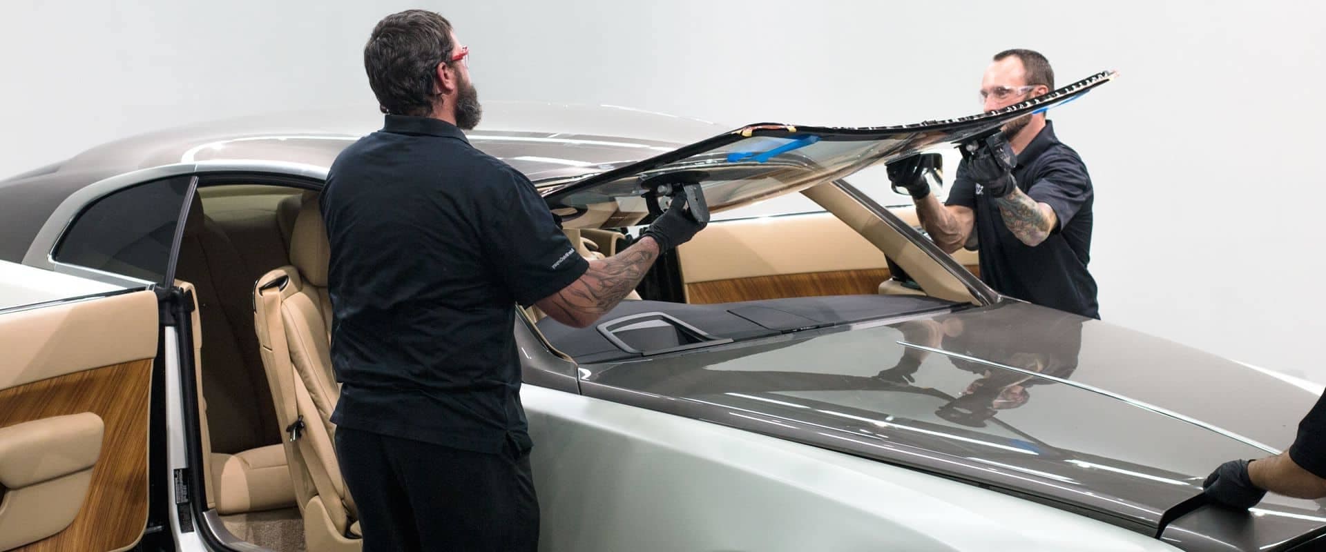 How much does it cost to replace a rolls royce windshield?