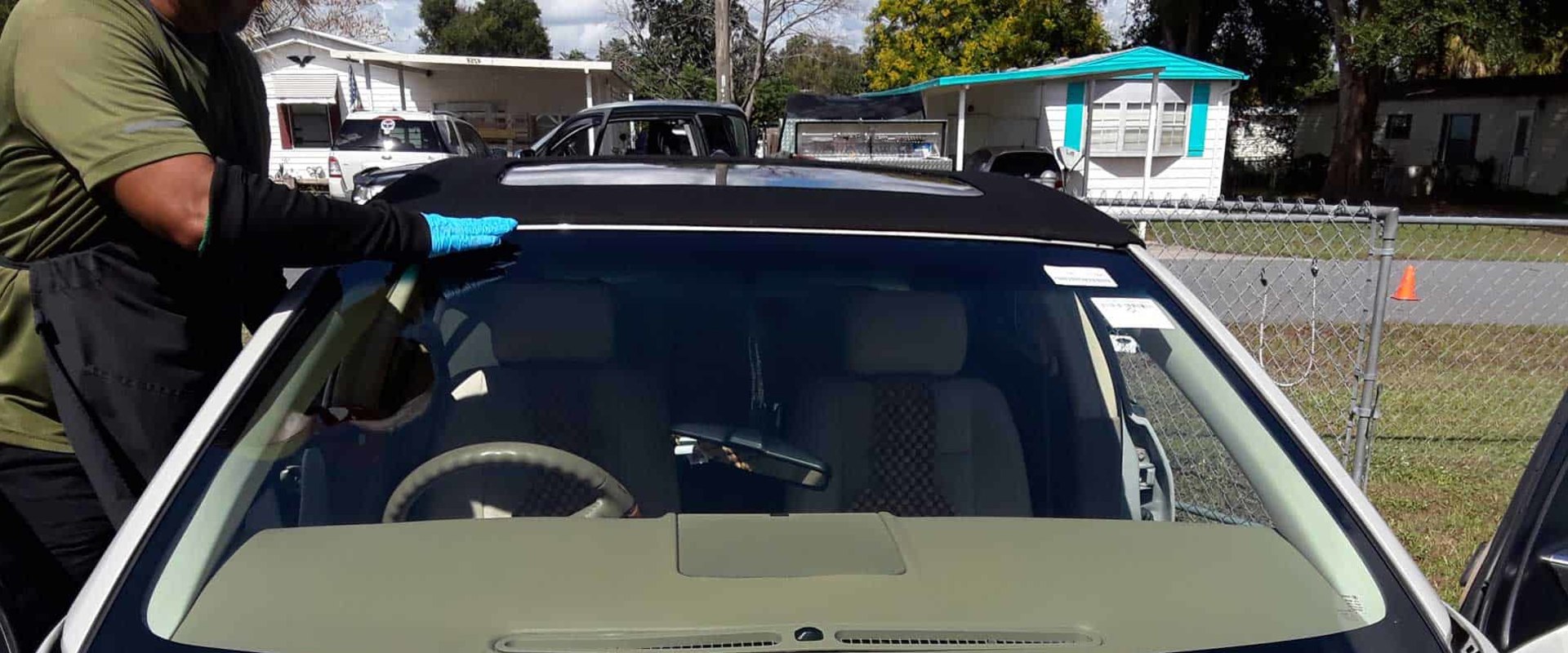 Does florida waive deductible for windshield replacement?